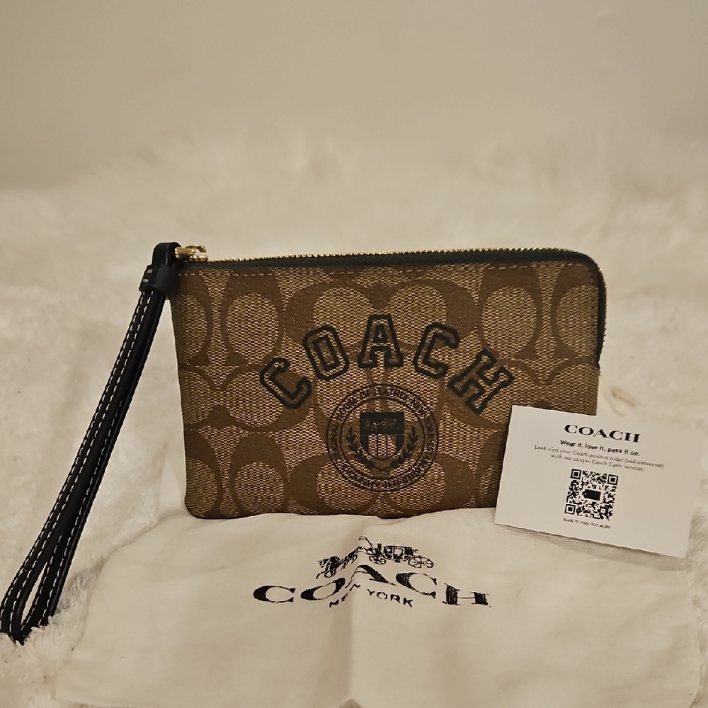 NWOT. Coach Varsity Corner Zip Wristlet With Dustbag.